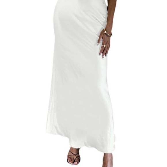 Floral Embroidered Maxi - Picture 5 of 11